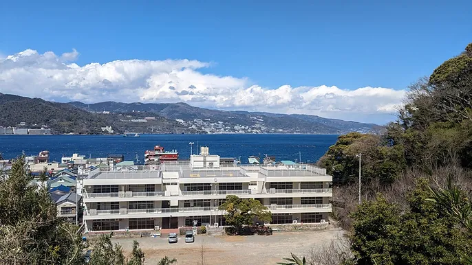 網代小学校　あじろむすび