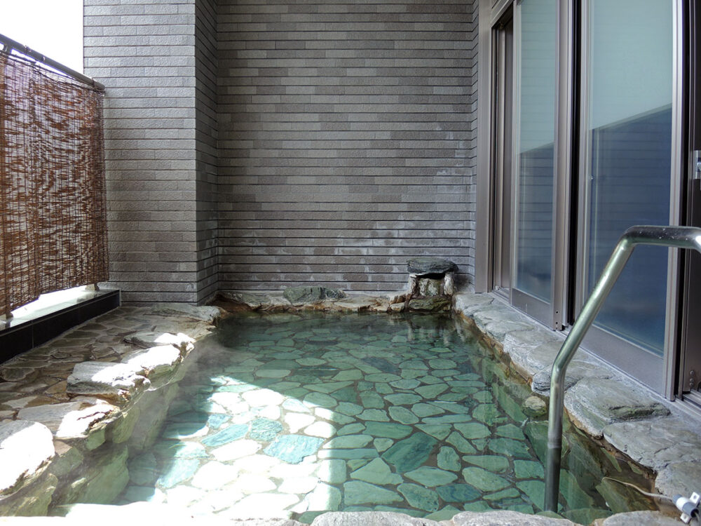 ゼファー湯河原D-PLACE