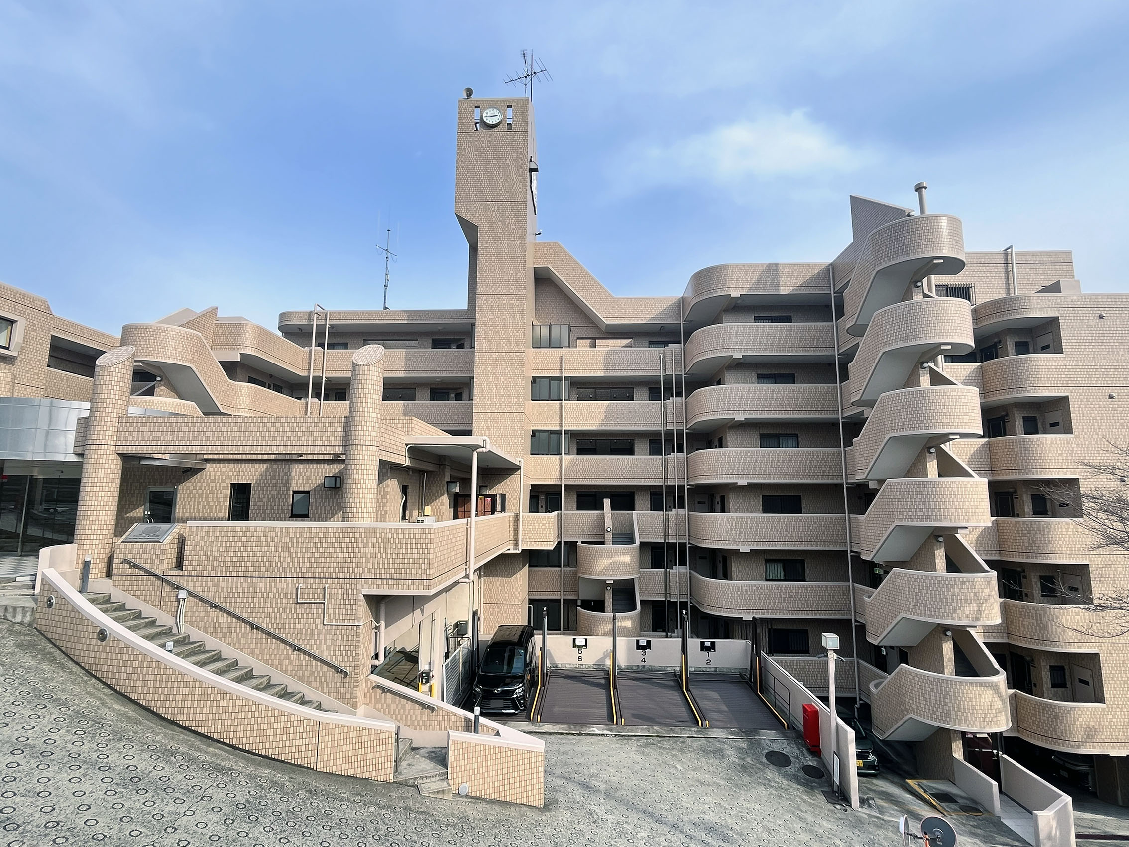 ライオンズマンション湯河原町福浦 6階