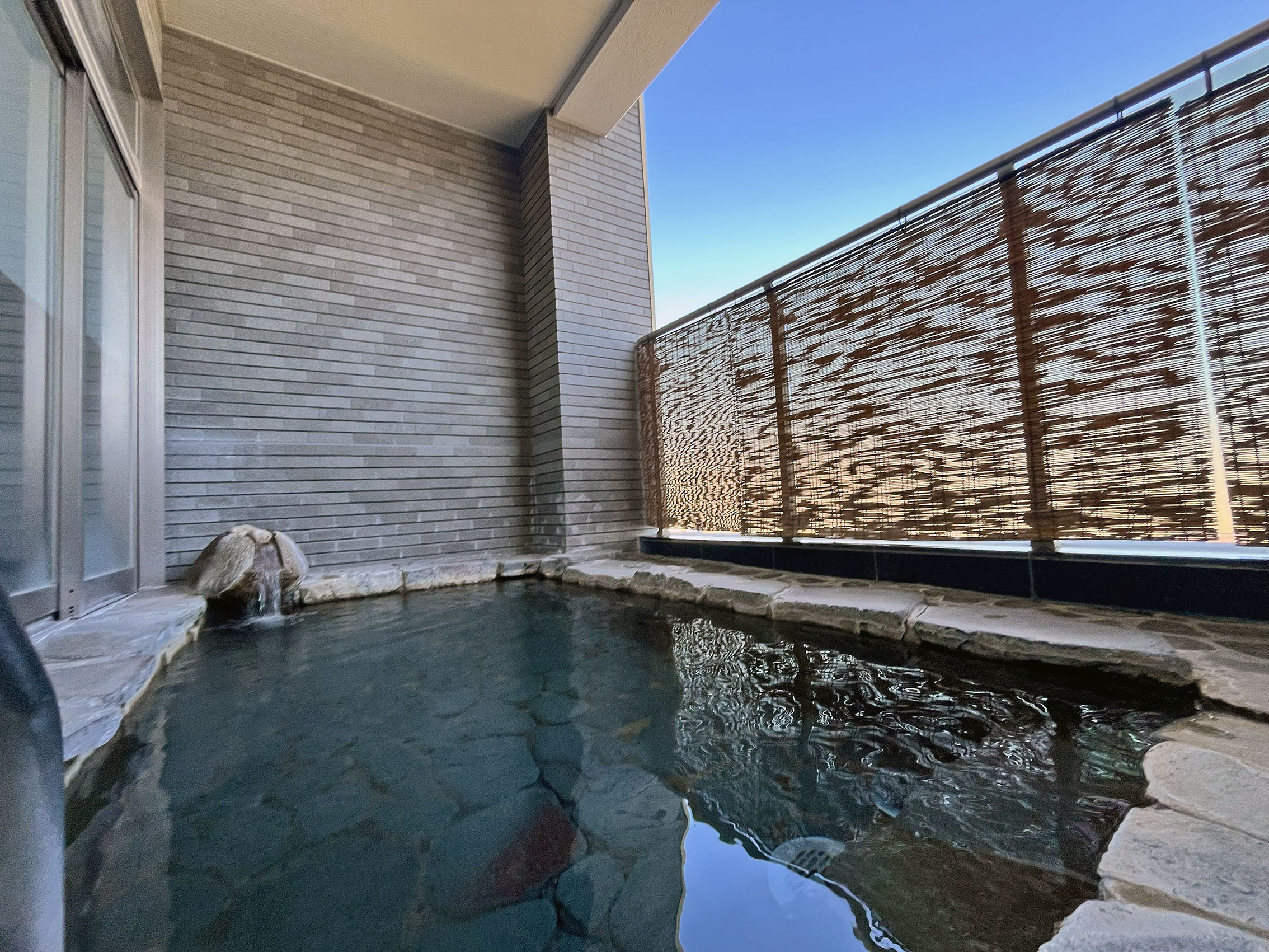 ゼファー湯河原 D-PLACE 4階